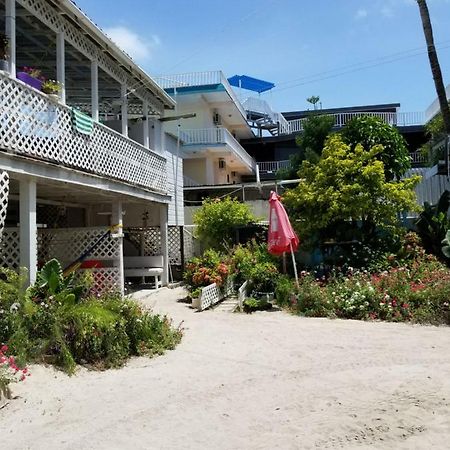 Chapito'S Apartment 3 Caye Caulker Bagian luar foto