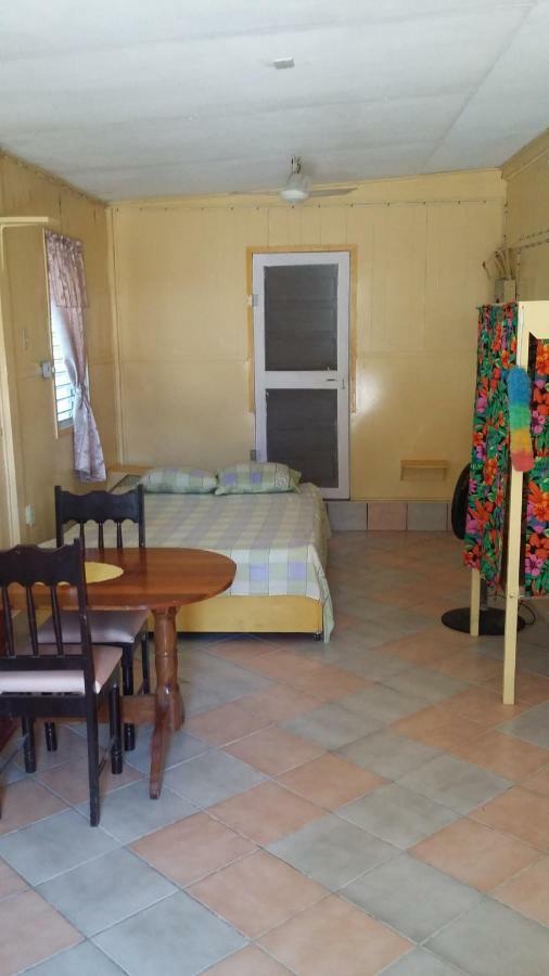 Chapito'S Apartment 3 Caye Caulker Bagian luar foto